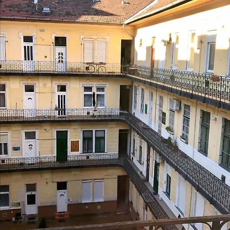 Westend Budapest Bagian luar foto